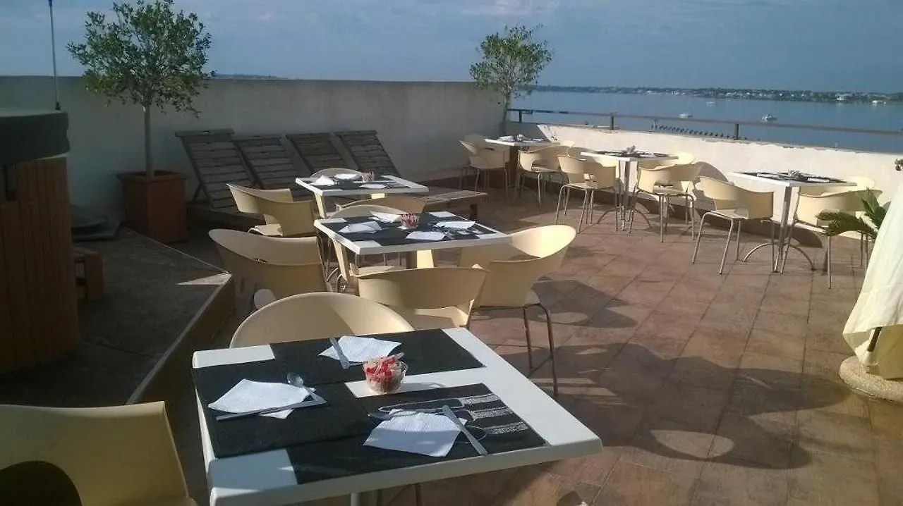 Hotel Centrale Syracuse 4*,  Italia